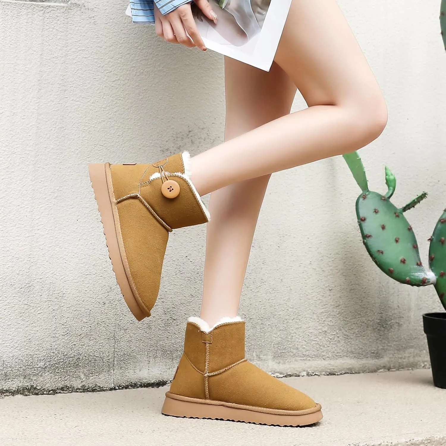 Mini Platform Boots for Women, Winter Ankle Snow Boots Suede Water Resistant Anti-Slip Leather Fur Fleece Lined Boots, Comfortable Memory Foam Button Decoration Slip On Snow Short Shoes Slippers