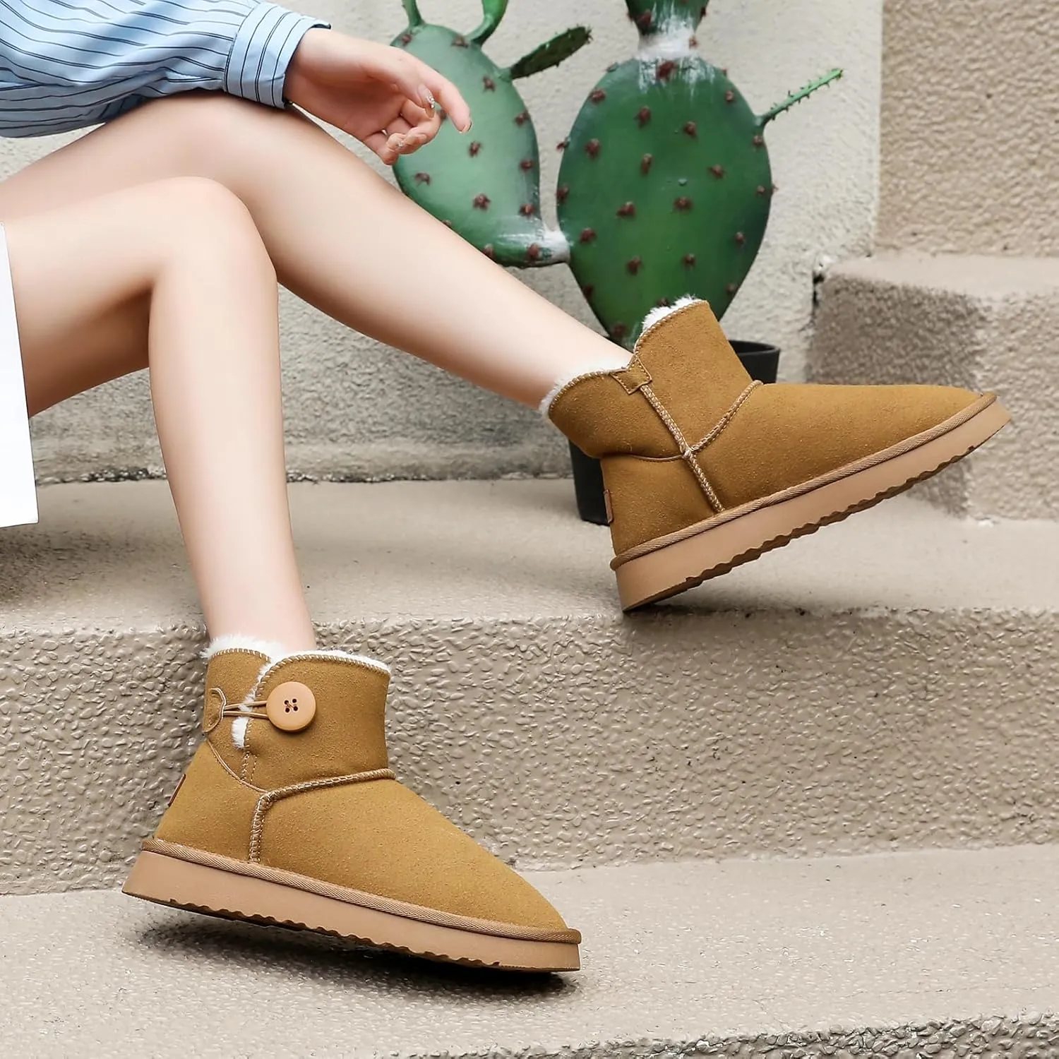 Mini Platform Boots for Women, Winter Ankle Snow Boots Suede Water Resistant Anti-Slip Leather Fur Fleece Lined Boots, Comfortable Memory Foam Button Decoration Slip On Snow Short Shoes Slippers